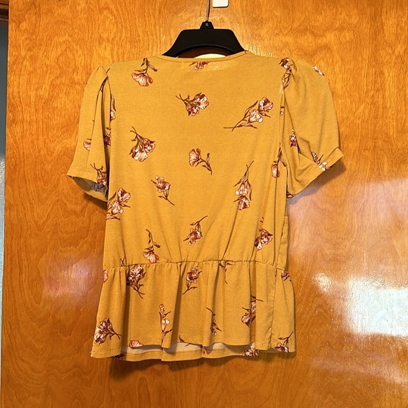 Floral Shirt - Picture 4 of 8